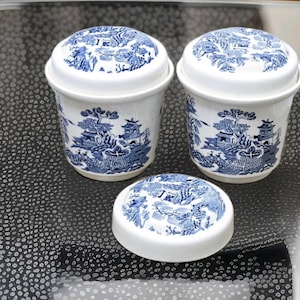 Vintage Pair Of Mason&#39;s Blue Willow Ironestone Stilton Jars  Made For Ringtons