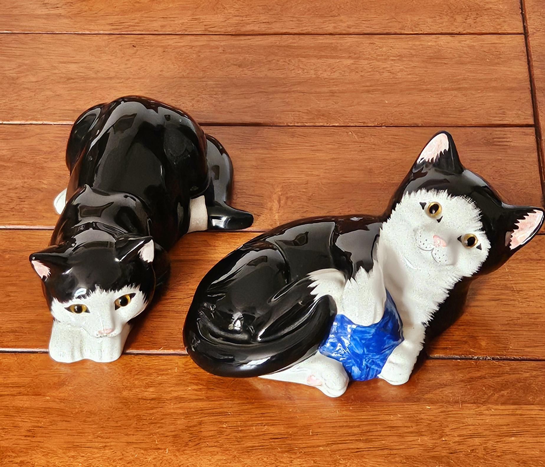 Vintage Pair Just Cats & Co Staffordshire Realistic Cat Figurines