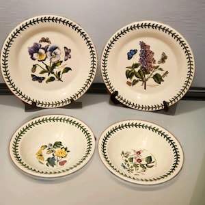 2 Sets Of Portmeirion Botanic Garden Floral Rimmed Oatmeal Breakfast Bowls And Bread Plates Designed by Susan Williams-Ellis Vintage