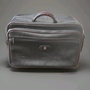 80s Pierre Cardin Black & Burgundy Large 3 Compartments Travel Business Bag Laptop Shoulder Bag