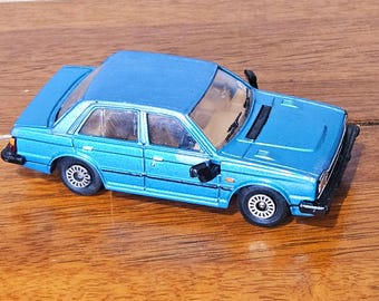 Corgi Triumph Acclaim Blue 1:36th 276 and Corgi Peugeot 505 ST1