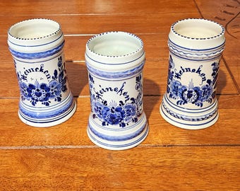 Juego de 3 jarras de cerveza Heineken vintage de porcelana azul Delft - Porcelana holandesa pintada a mano - 13 cm / 0,25 L - Hechas en Holanda
