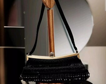 Vintage Fashion T2 Beaded Tassel   Black Velvet Evening Bag