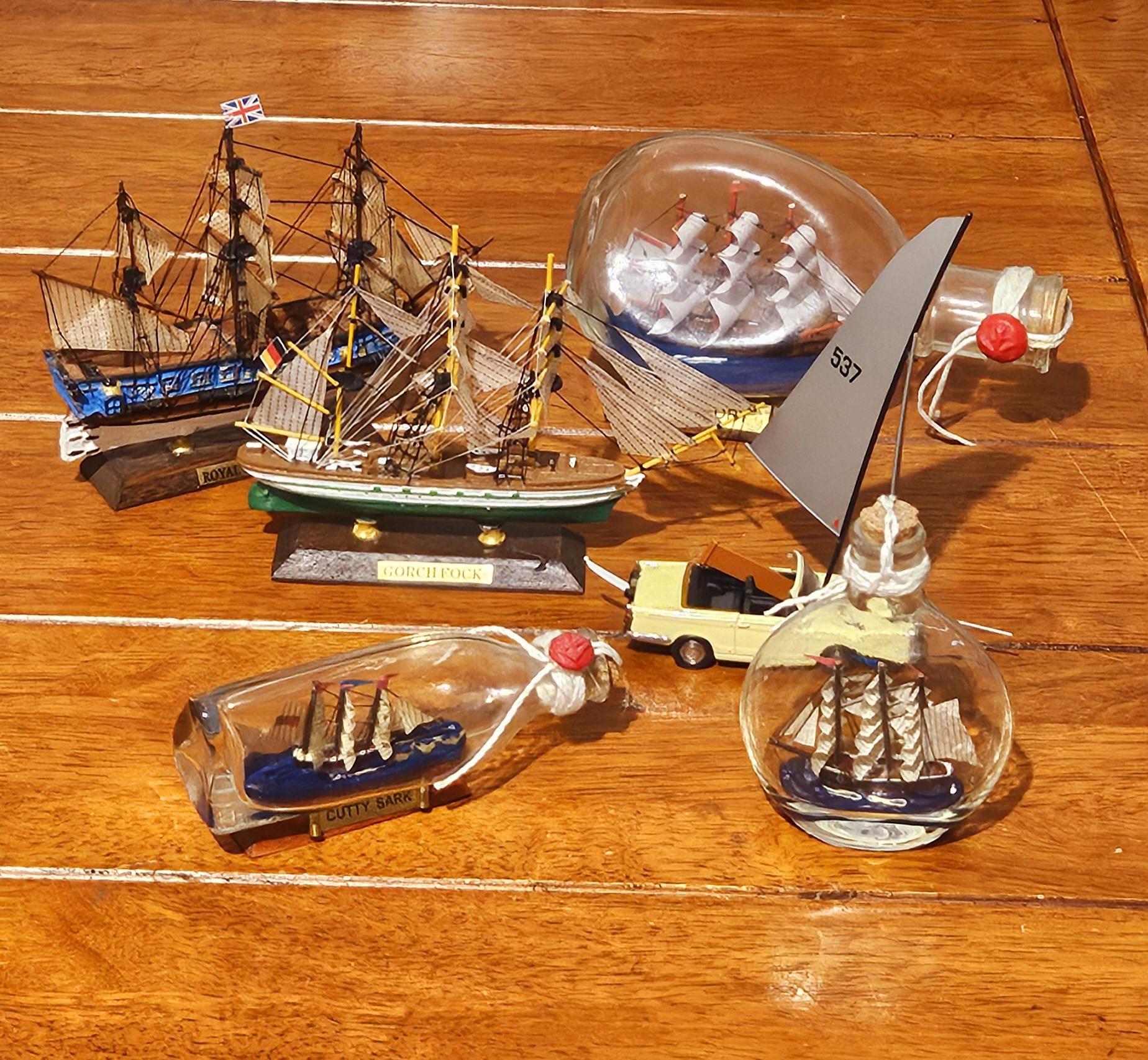 Maquette de bateau Le royal Caroline trois-mâts