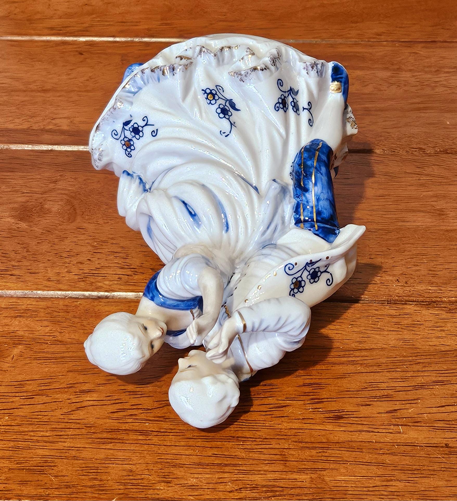 Vintage Victorian Couple Porcelain Figurine Blue White Gold Waltz