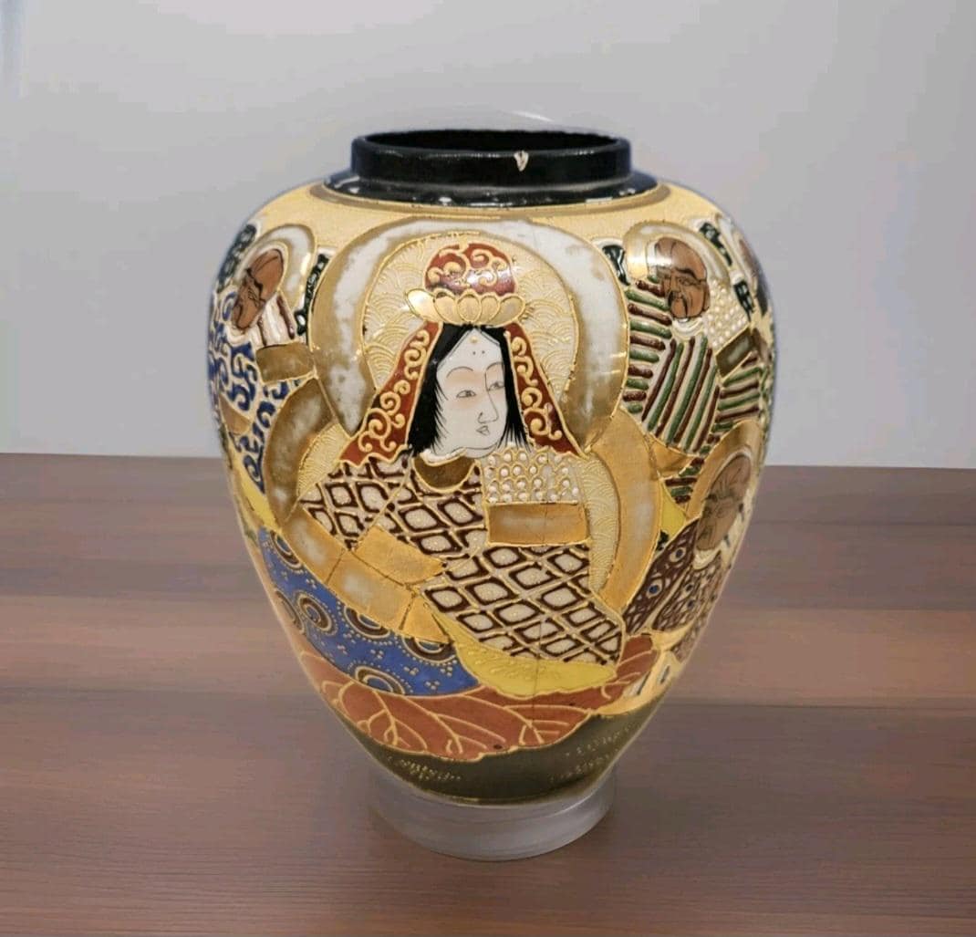 ヴィンテージ 1940年代 手描き薩摩焼壺または花瓶 不滅の紋様 ペア