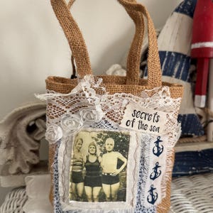 Bolsa de regalo de arpillera Secrets Of The Sea, decoración náutica, regalos de verano, porta regalos para el Día de la Madre, coleccionista de conchas