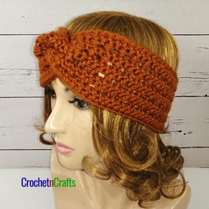 Simple Twisted Ear Warmer Crochet Pattern