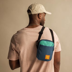 Loriland Blue Shoulder Bag