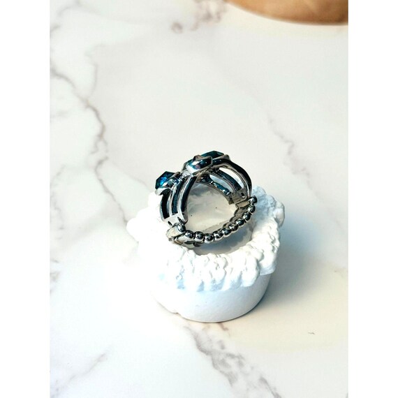 Green Rhinestone Cocktail Ring - Silvertone Adjus… - image 3