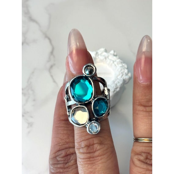 Green Rhinestone Cocktail Ring - Silvertone Adjus… - image 1