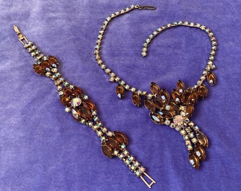 Ensemble collier et bracelet en strass Juliana topaze et aurore boréale vintage - dos ouvert en strass - bijoux fantaisie de luxe de luxe des années 1960