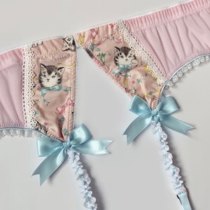 Pastel Pink Valentine Kitten Garter Belt Pick Your Size zdjęcie 1