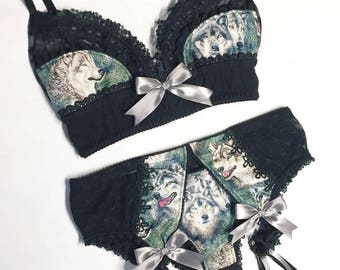 Black Heart & Wolf Print Bra - Pick Your Size