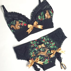 Black Heart & Vintage Holiday Woodland Print Bra Pick Your Size Vintage Christmas Reindeer Custom image 1