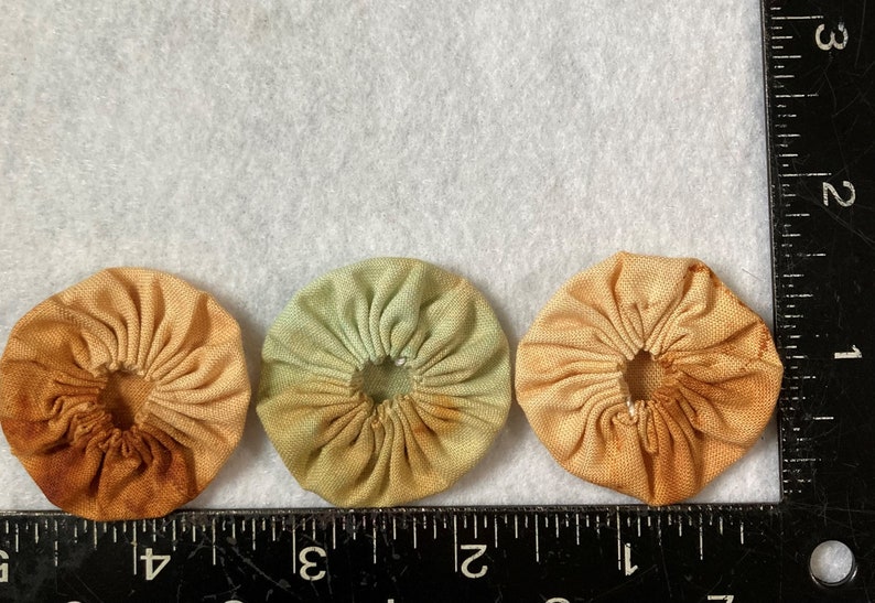 Set of 3 Yoyo's from Rusted Fabric image 2