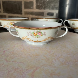 Set of 4 Soup Bowls with Floral Design, Made in Japan