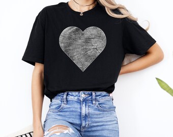 Tree Trunk Heart Shirt, Nature Life Shirt, Heart Wood Slice Shirt, Hiking Shirt, Gift For Her, Campers Gift, Forest Shirt, Camping Shirt