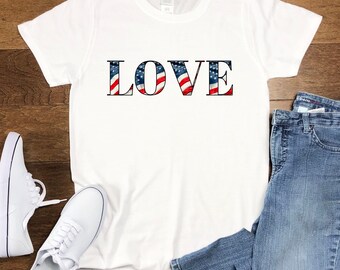 Camicia con bandiera americana LOVE, Camicia del Giorno dell'Indipendenza, Camicia per la festa del 4 luglio, Camicia con bandiera USA, Camicia per la celebrazione patriottica dell'America