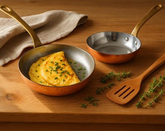 Handgefertigte Kupfer-Bratpfanne: Mit Zinn ausgekleidetes Artisan-Kochgeschirr mit Messinggriff