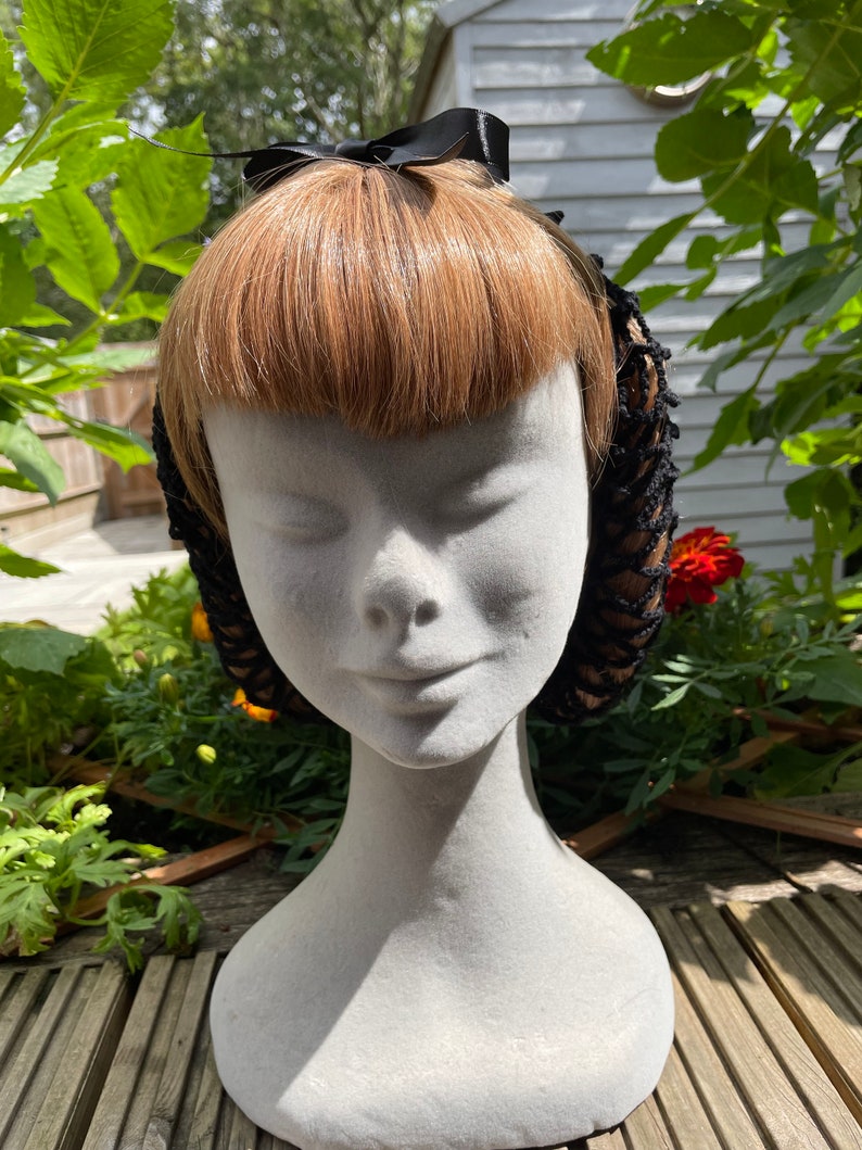 Classic black 1940s style retro ribbon snood hairnet Audrey afbeelding 3