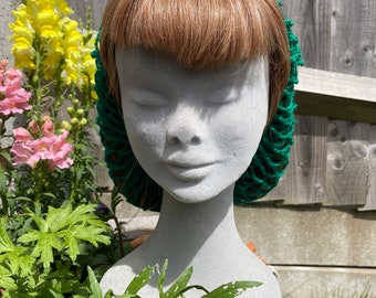 Emerald green ribbon snood/hairnet crocheted to an original 1940s pattern - 3 sizes available