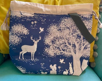 Medium drawstring project bag for knitting, crochet or embroidery