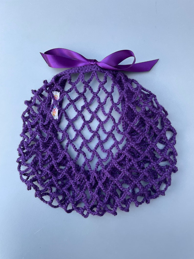 Purple 1940s style retro ribbon snood hairnet image 1