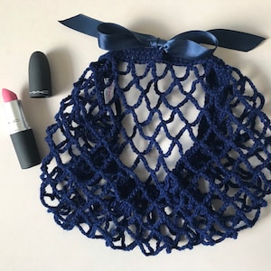 1940s style retro ribbon snood hairnet in classic navy