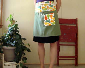Pears in Summer Cafe Apron - green