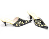 US 8 Pointed Leather Mules Toe Black Yellow Leather Mule Heels Vintage 90s Slide On Shoes Made in Spain Bohemian Mules . Eur 38.5 UK 5.5