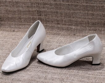white pumps uk