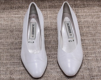 white pumps uk
