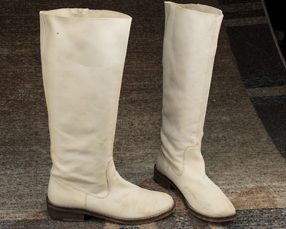US 10 Equestrian Boots Minimal 90s Vintage White L