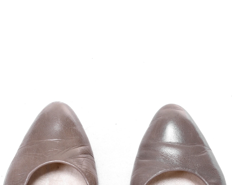 EUR 37 UK 4 US 6.5 Vintage Ballet Flats 80s Leather Shoes Mod Slip Ons Low Heel Gray Shoes Minimalist Ballerinas Girlfriend Shoes