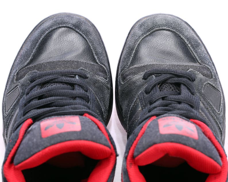 womens black adidas trainers size 7