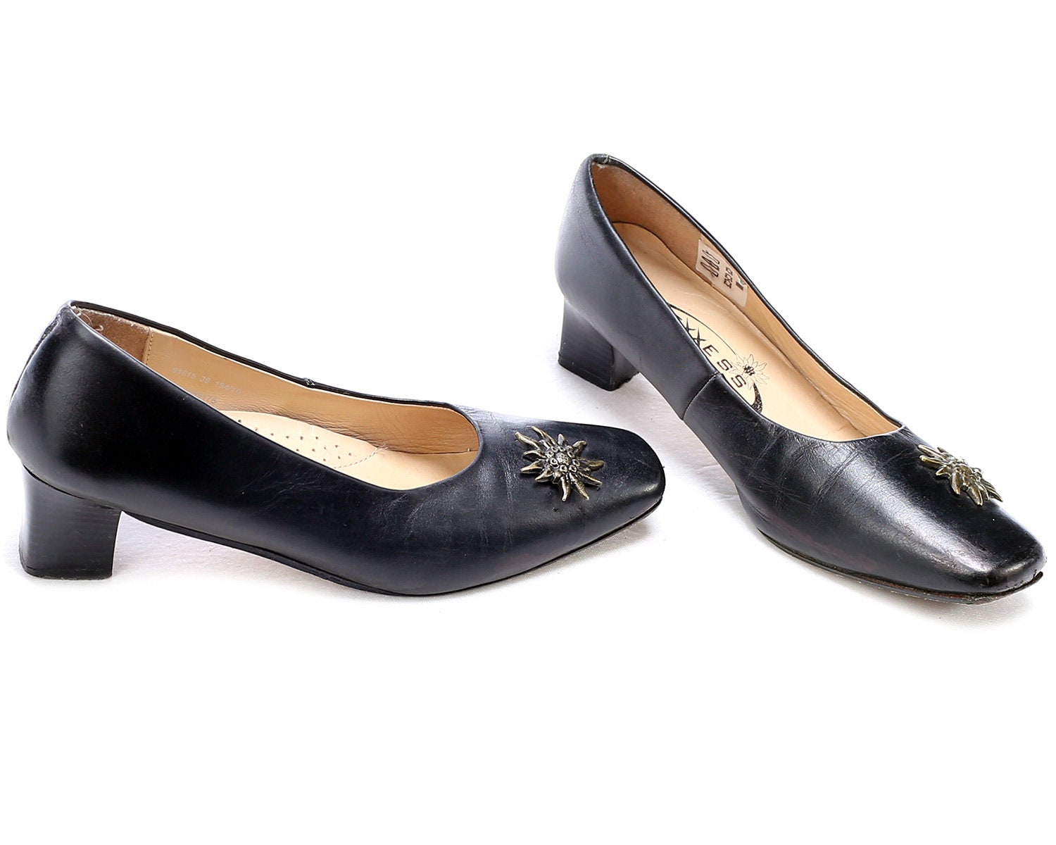 black chunky heel shoes