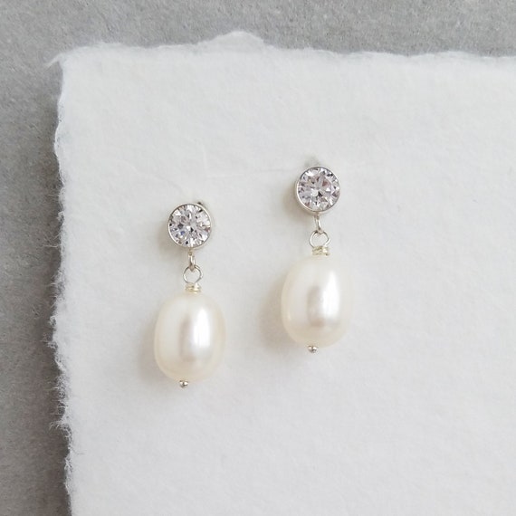 wedding pearl earrings for brides