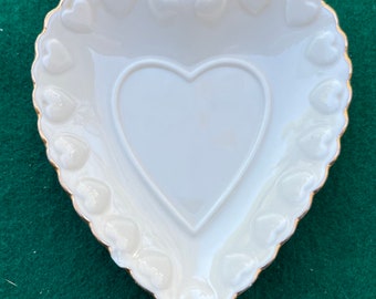 Plato de caramelos / baratijas de porcelana Lenox Ivory Heart