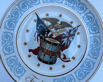 Vintage AVON "FREEDOM" Patriot 9" Decorative Plate in Original Carton