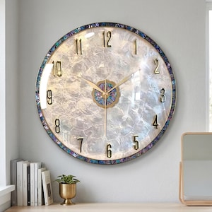 Reloj de pared medieval moderno, reloj nórdico silencioso premium para sala de estar, reloj llamativo, regalo para padres, reloj de cumpleaños estético
