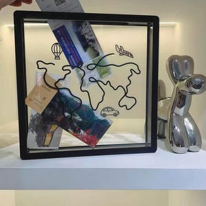 Marco de recuerdo de boletos con mapa del mundo de moda, marco de coleccionista de boletos personalizado transparente, regalo personalizado para parejas, caja de exhibición de boletos única