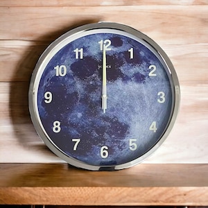 Röstaktiverad kosmisk LED-klocka: Nattlampa med blå planet