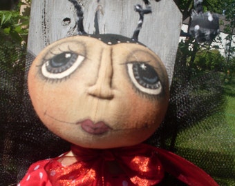 Primitive Ladybug INSTANT DOWNLOAD PATTERN Lola #150