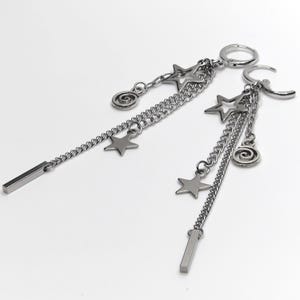 Pendientes de aro con cadena de eslabones de estrella plateada - Joyería punk alternativa, acero inoxidable