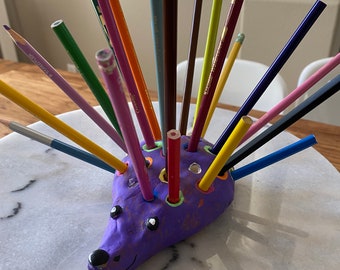 Color pencil holder