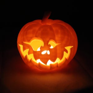 Autumn Glow Jack O&#39; Lantern Tealight for Festive Home Decor