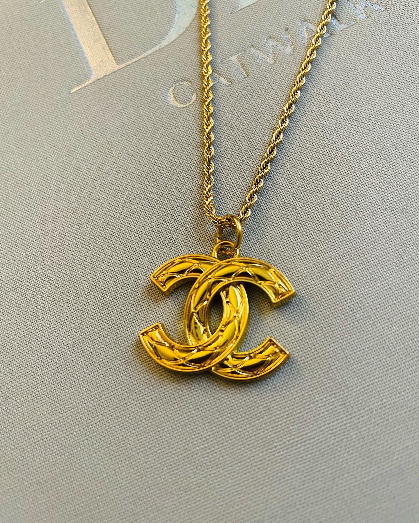 Prada chain necklace - Etsy 日本