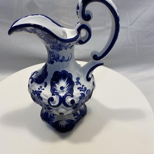Vintage Vestal Alcobaça Portugal Hand Painted Blue - White Pitcher