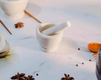 Natural Marble Mortar and Pestle, Home Decor, Spice Crusher, Kitchen Utensil, Grinding Tool, Handcrafted Marble, Kitchen Essential